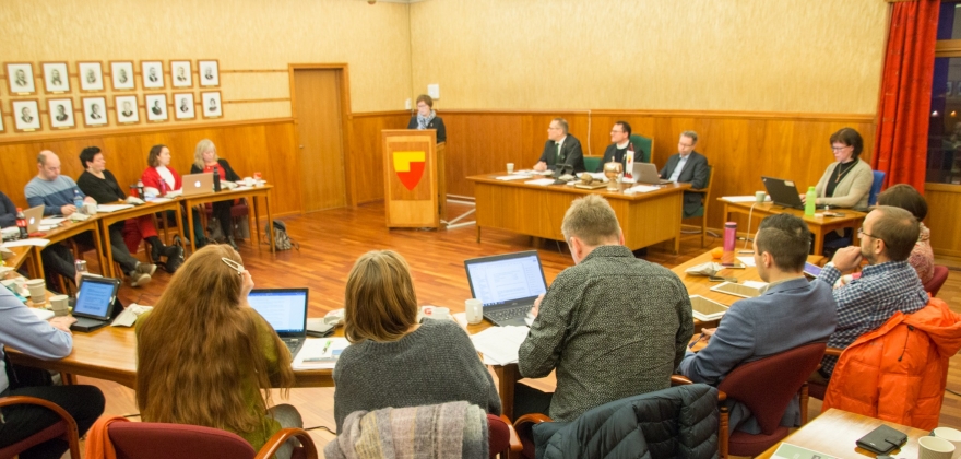 Bruker av disposisjonsfondet til ungdomstiltak? Bruker av disposisjonsfondet til ungdomstiltak?