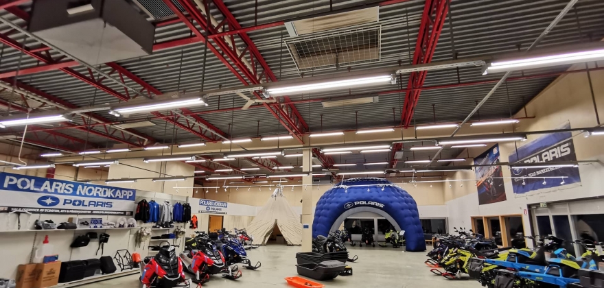Destinasjon 71° Nord har åpnet butikk i Lakselv Destinasjon 71° Nord har åpnet butikk i Lakselv