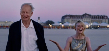 Feirer Golden Globe-pris med visning Feirer Golden Globe-pris med visning