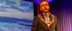 Nordkapp-ordføreren vil ha nye oppgaver lagt til Honningsvåg Nordkapp-ordføreren vil ha nye oppgaver lagt til Honningsvåg
