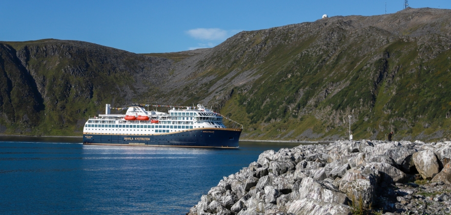 Havila Pollux seiler fra Kirkenes til Hammerfest Havila Pollux seiler fra Kirkenes til Hammerfest