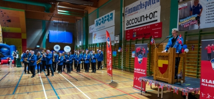 Nellik til dartklubben Nellik til dartklubben