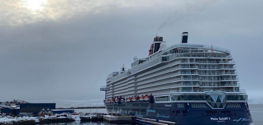 Skoleelever er turistverter i Honningsvåg Skoleelever er turistverter i Honningsvåg