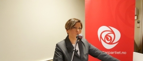 Helga Pedersen stiller som fylkesordførerkandidat Helga Pedersen stiller som fylkesordførerkandidat