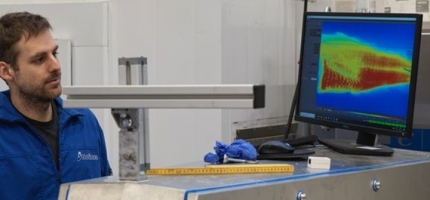 Ser blodskader i torsk gjennom skinnet Ser blodskader i torsk gjennom skinnet