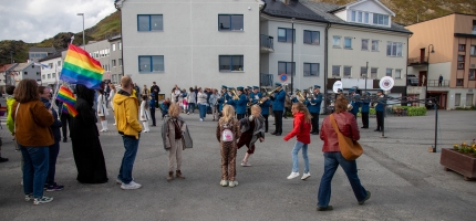 Omtaler arrangementene i festivalmagasinet Omtaler arrangementene i festivalmagasinet