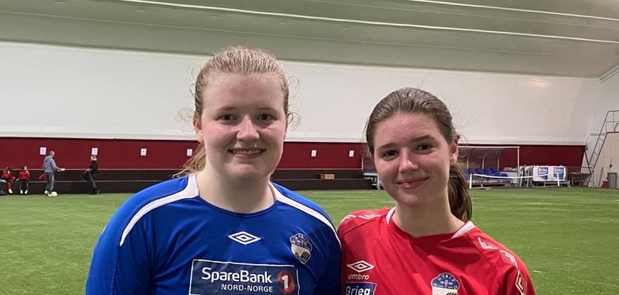 Tiril og Nathalie spilte for nesten 100 tilskuere  Tiril og Nathalie spilte for nesten 100 tilskuere