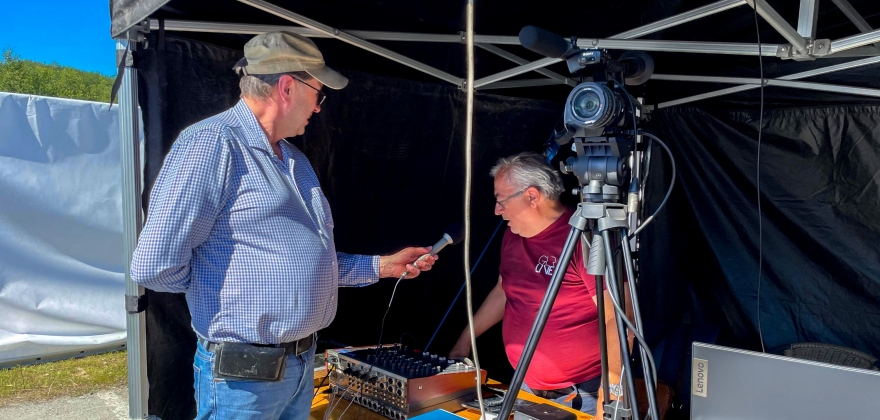 Roser lokalradio på lederplass Roser lokalradio på lederplass
