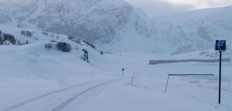 E69 er stengt etter 2 ras - Åpner ikke torsdag E69 er stengt etter 2 ras - Åpner ikke torsdag
