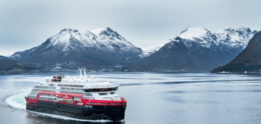 Hurtigruten stopper alle ekspedisjonscruise-seilinger inntil videre Hurtigruten stopper alle ekspedisjonscruise-seilinger inntil videre