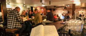 Salmer på pub  Salmer på pub