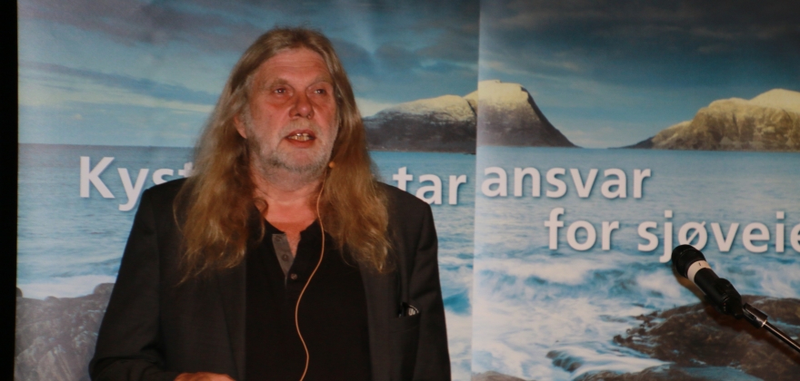 40 prosent med pensjonister i 2030  40 prosent med pensjonister i 2030