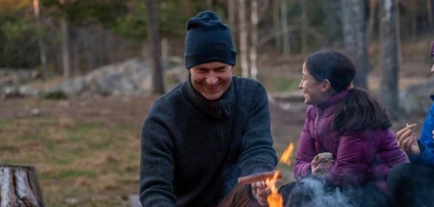Nå er det lov å tenne bål Nå er det lov å tenne bål