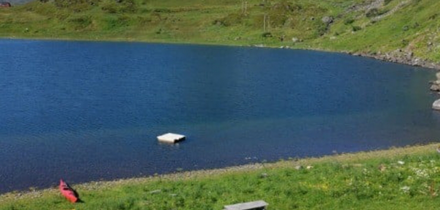 Utegudstjeneste på Sarnes Utegudstjeneste på Sarnes