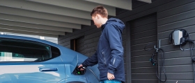 Ferieparkert elbil: - Fremdriftsbatteriet er ikke problemet Ferieparkert elbil: - Fremdriftsbatteriet er ikke problemet