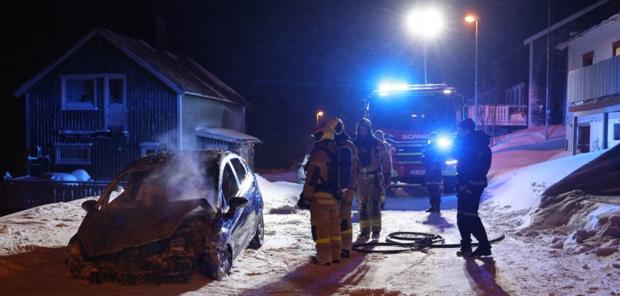 Brann i bil i Nordvgen 