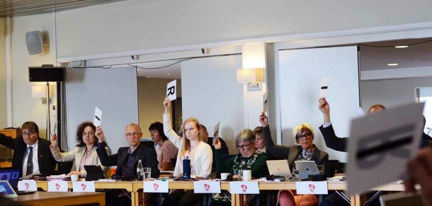 Finnmark fylkesting: Ikke selg aksjene Finnmark fylkesting: Ikke selg aksjene