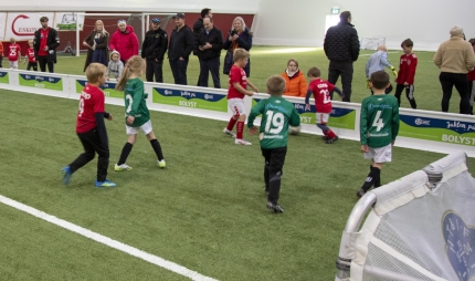 Fotballglede for de yngste i flerbrukshallen Fotballglede for de yngste i flerbrukshallen