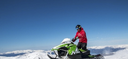 Syv av ti vil ha strenge regler for motorferdsel i naturen Syv av ti vil ha strenge regler for motorferdsel i naturen