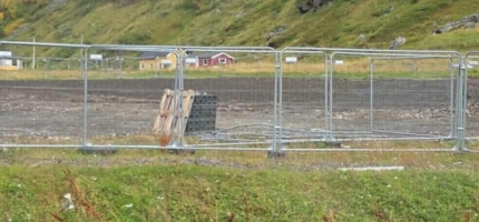 Nå er hele bygningen på Sarnes borte Nå er hele bygningen på Sarnes borte