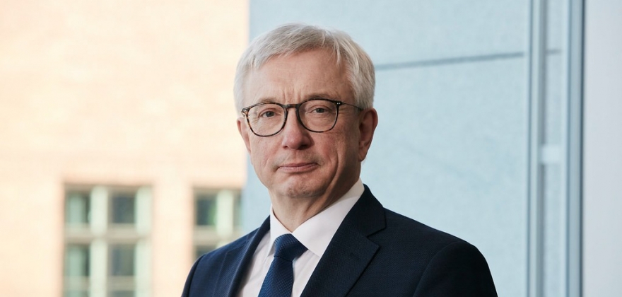 Riksrevisor: – Store muligheter for digital helsehjelp Riksrevisor: – Store muligheter for digital helsehjelp